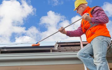 Queen Oak soft wash roof cleaning